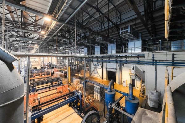 Come si può utilizzare l'analisi predittiva per ottimizzare la gestione delle scorte in un magazzino?